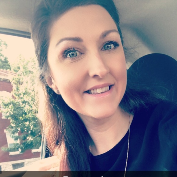 Meet your Posher, Ashton - Picture 1 of 5